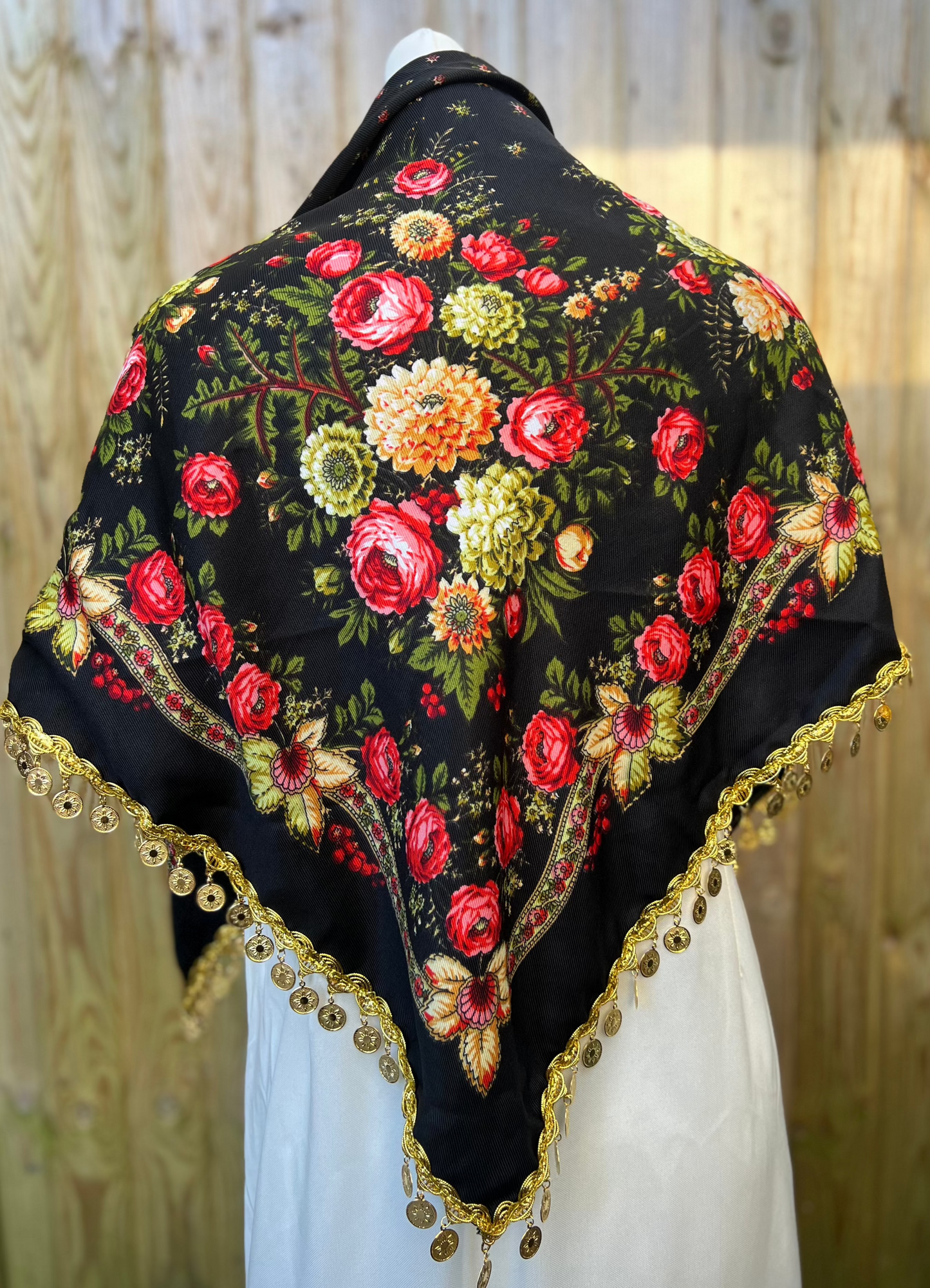 Women's Keffiyeh With Gold in Black